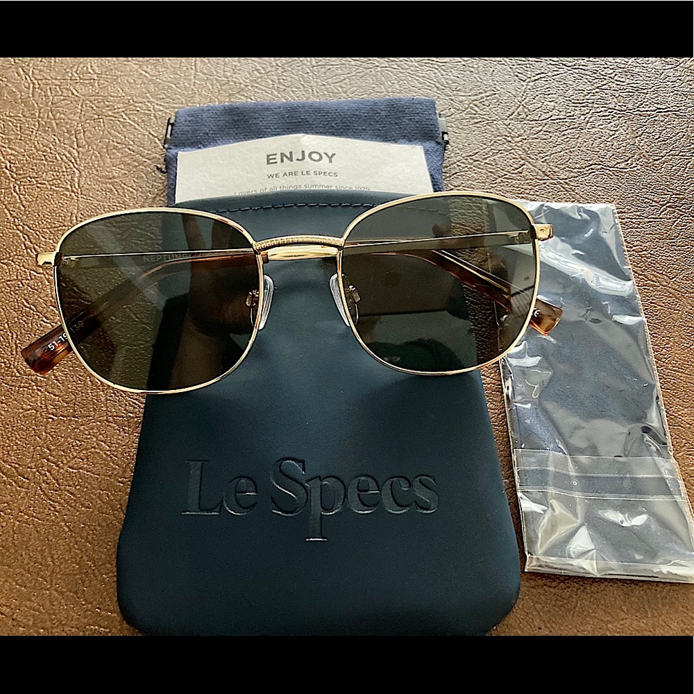 Le Specs Neptune Deux